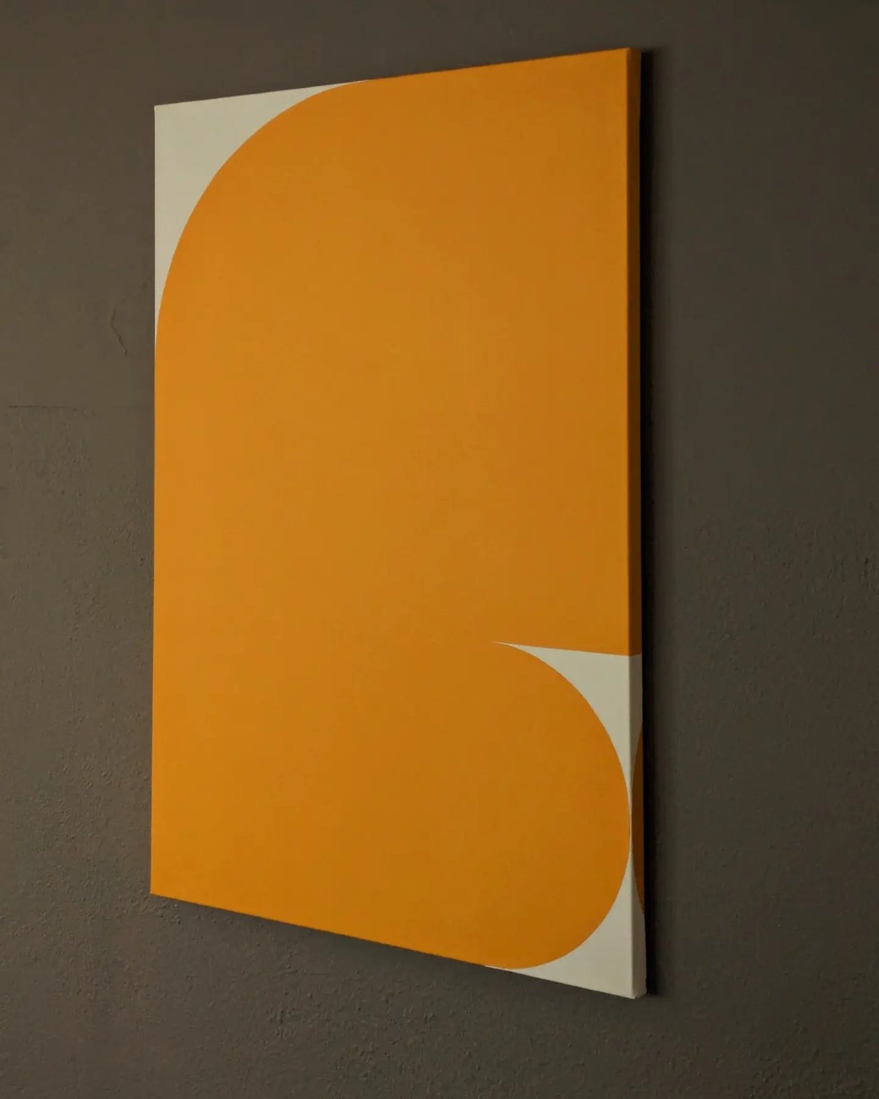 Love my new warm grey wall, 2023 · Paintings · Eric Lugtigheid (2/3)