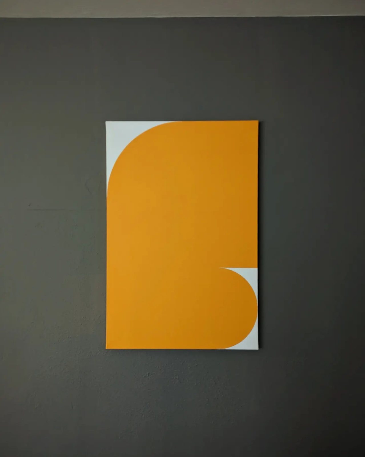Love my new warm grey wall, 2023 · Paintings · Eric Lugtigheid (3/3)