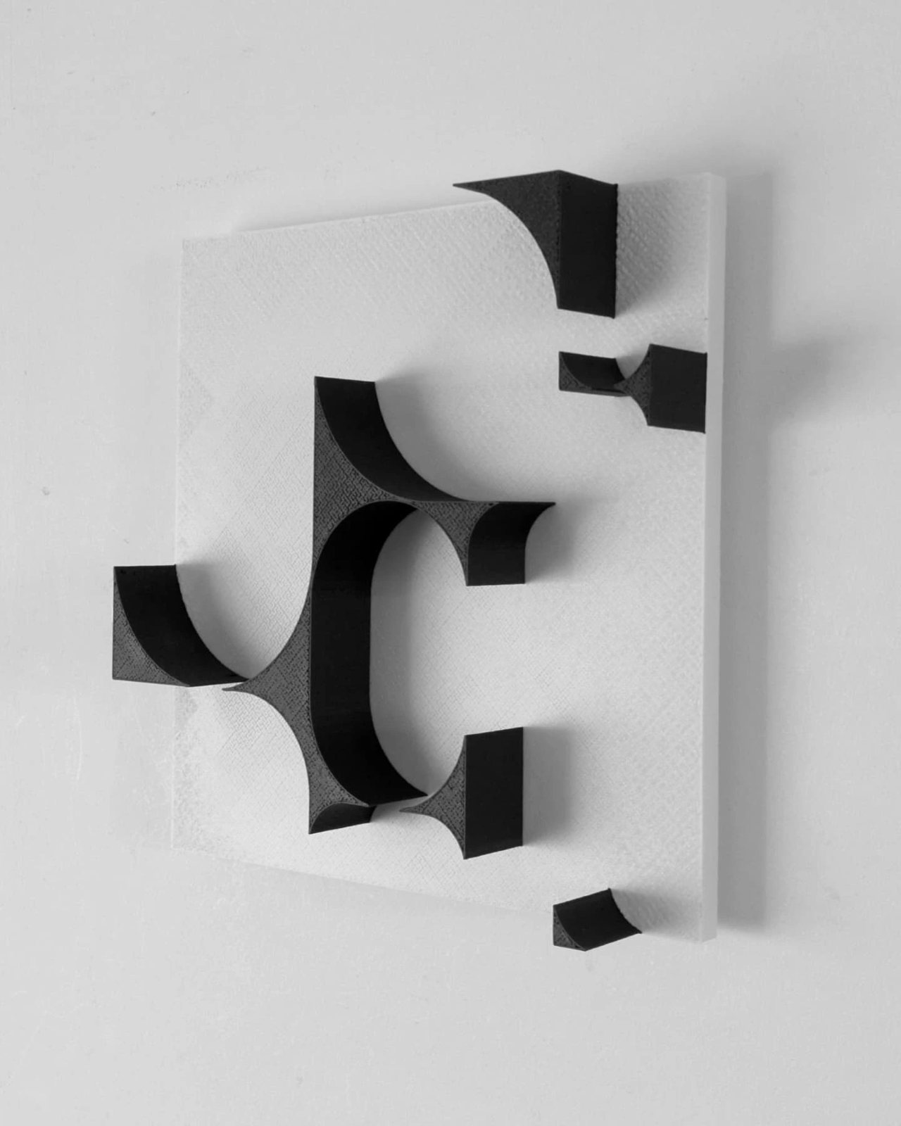 Vise versa, 2025 · 3D prints · Eric Lugtigheid (2/3)