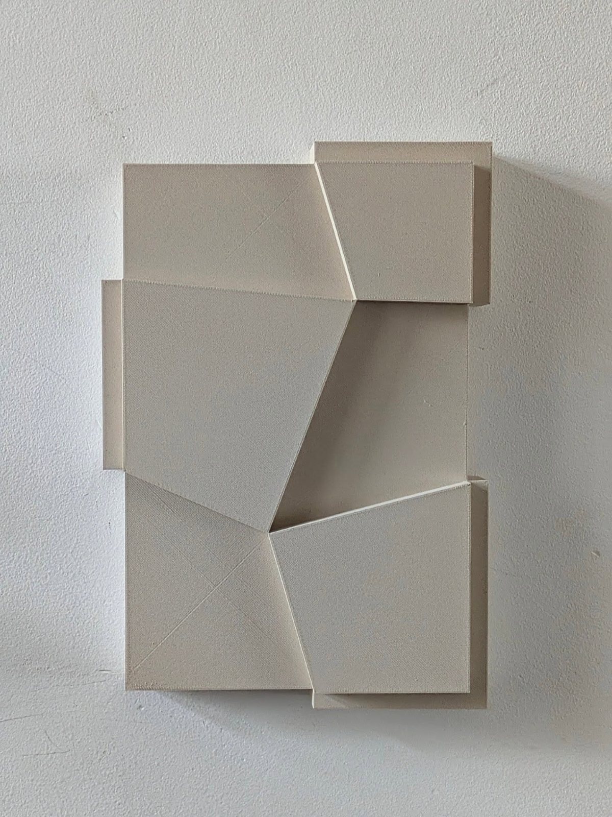 Sketch in beige, 2025 · Reliefs · Eric Lugtigheid (1/2)