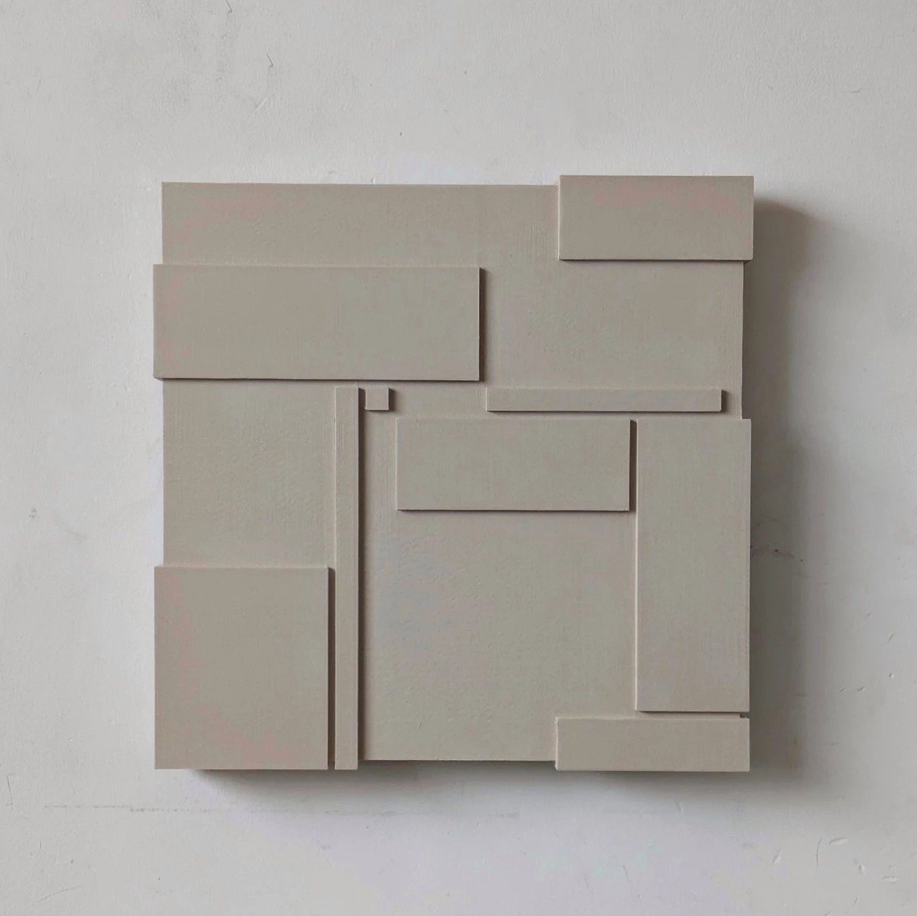 Construction in Beige, 2025 · 3D-Drucke · Eric Lugtigheid (1/2)