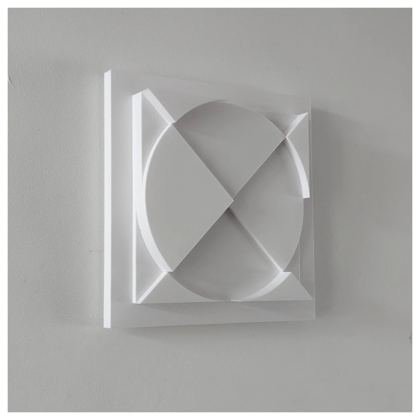 Dissected Square/Circle, 2026 · 3D-Drucke · Eric Lugtigheid (1/2)
