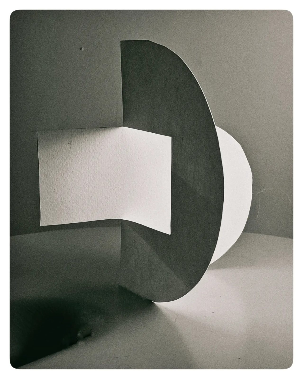 Papercut (A5), 2026 · Models · Eric Lugtigheid (2/2)