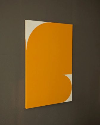 Love my new warm grey wall, 2023 · Paintings · Eric Lugtigheid